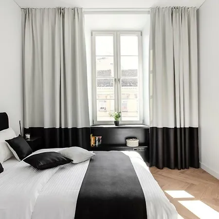 Apartment Eos Old Town By Houseys *