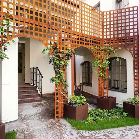 Eos Old Town By Houseys *