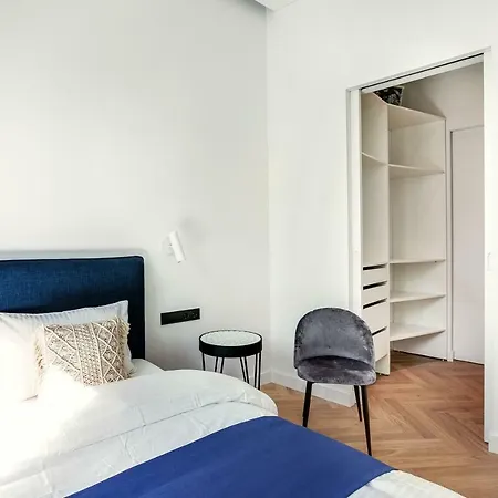 Apartment Eos Old Town By Houseys *